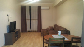 Сдаётся 2 комнатная  Квартира в Ваке