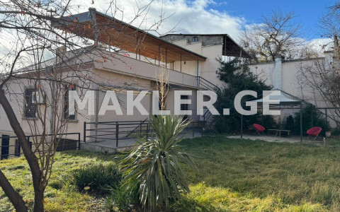  ქირავდება 300 m² ფართობის საკუთარი სახლი ვეძისში  ვაზისუბნის ქუჩაზე 