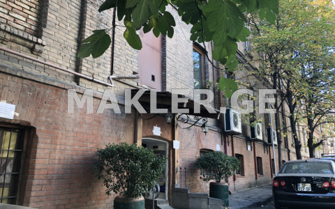  Сдаётся 300 m² площадь Коммерческая площадь на Мтацминда  (Старый Тбилиси)  на ул. Броссе 