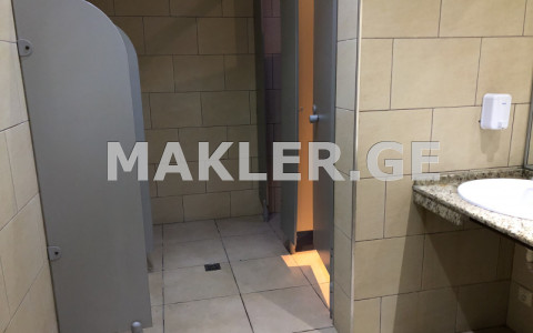  Сдаётся 300 m² площадь Коммерческая площадь на Мтацминда  (Старый Тбилиси)  на ул. Броссе 