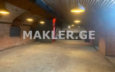  For Rent 300 m² space Commercial space in Mtatsminda dist. (Old Tbilisi)  in Brosse st. 