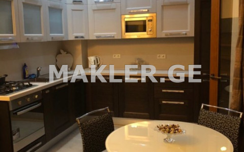  ქირავდება 2 ოთახიანი  ბინა ვაკეში  ი. ჭავჭავაძის გამზ. 
