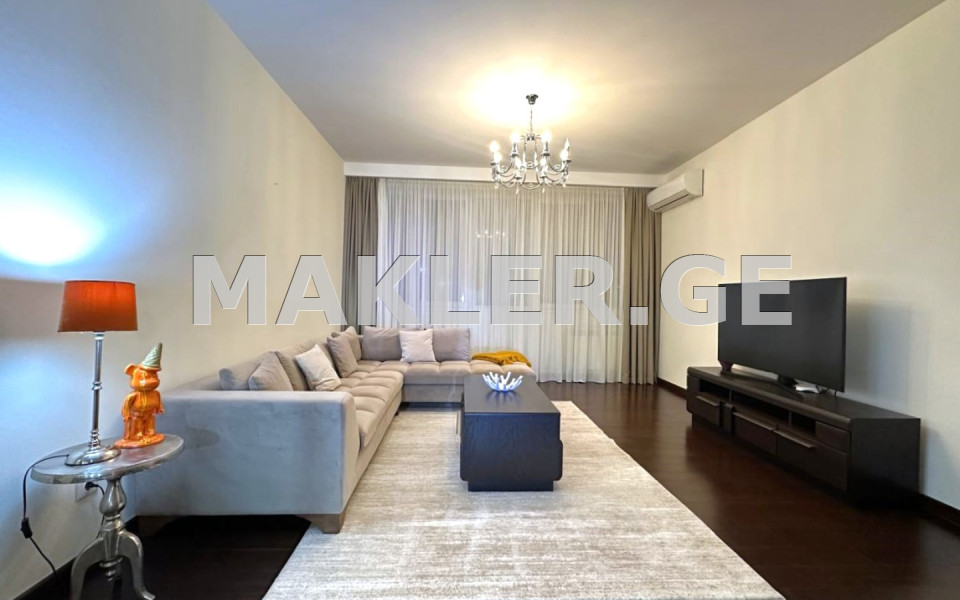  Сдаётся 4 комнатная  Квартира в Ваке  на пр. И. Чавчавадзе 