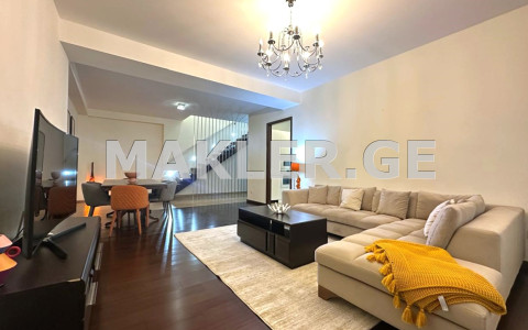  Сдаётся 4 комнатная  Квартира в Ваке  на пр. И. Чавчавадзе 