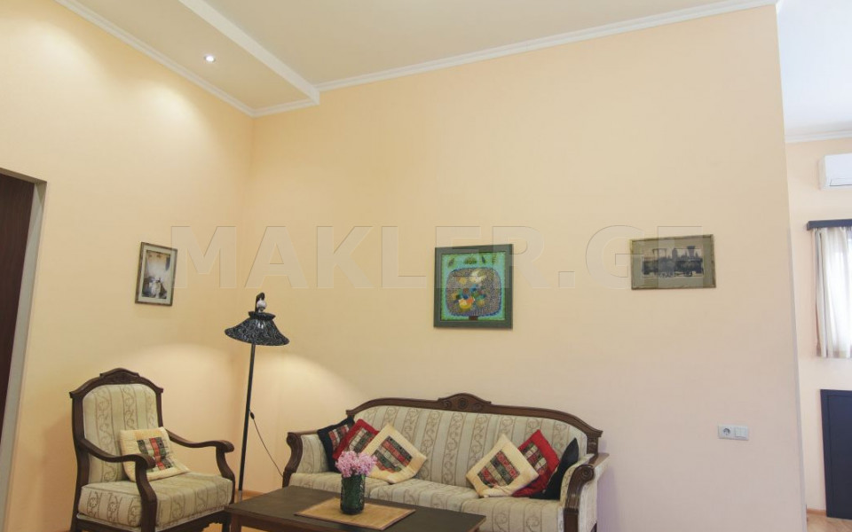  Сдаётся 3 комнатная  Квартира в Ваке  на ул. И.Абашидзе 