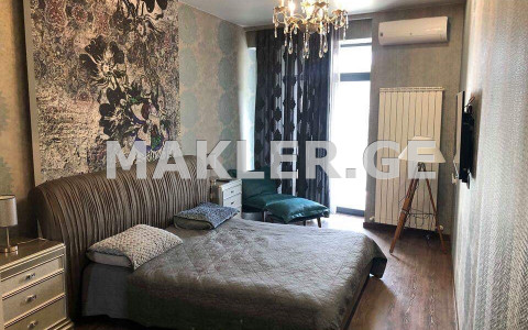  Сдаётся 4 комнатная  Квартира в Сабуртало  на ул. Университетская 