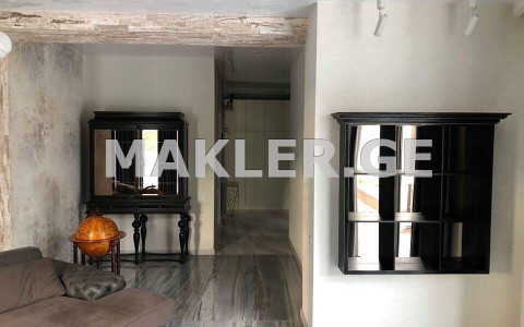  Сдаётся 4 комнатная  Квартира в Сабуртало  на ул. Университетская 