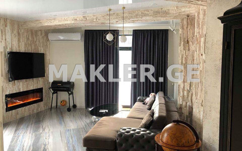  Сдаётся 4 комнатная  Квартира в Сабуртало  на ул. Университетская 