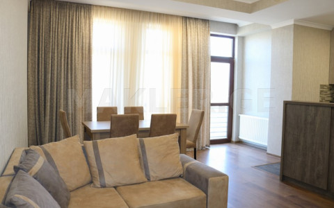  Сдаётся 3 комнатная  Квартира в Ваке  на ул. Шатберашвили 