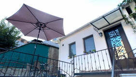 Продается 140 m² площадь Частный дом на Мтацминда  (Старый Тбилиси)