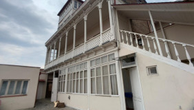 Продается 4 комнатная  Квартира в Абанотубани (Старый Тбилиси)