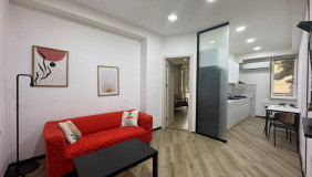 Сдаётся 2 комнатная  Квартира в Ваке