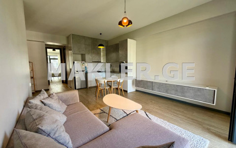  For Rent 3 room  Apartment in Vake dist.  on Tamarashvili st. 