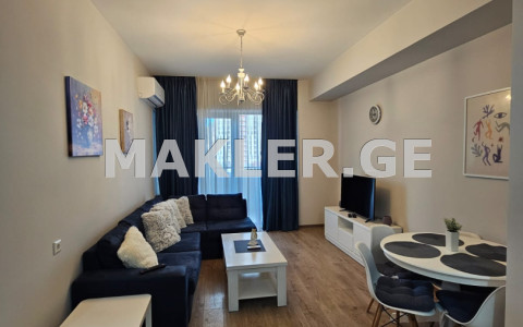  იყიდება 2 ოთახიანი  ბინა საბურთალოზე  ალ. ყაზბეგის გამზირზე 