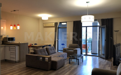  იყიდება 4 ოთახიანი  ბინა საბურთალოზე  გურამ ფანჯიკიძის ქუჩაზე 