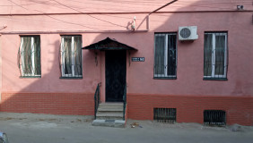 Продается 8 комнатная  Квартира на Мтацминда  (Старый Тбилиси)