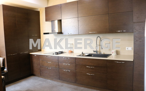  ქირავდება 4 ოთახიანი  ბინა ვერაზე  გოგებაშვილის ქუჩაზე 