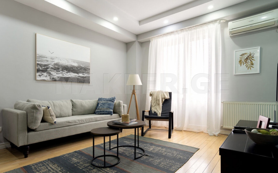  For Rent 3 room  Apartment in Mtatsminda dist. (Old Tbilisi)  in Mtatsminda st. 