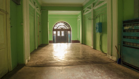 Продается 5 комнатная  Квартира в Сололаки (Старый Тбилиси)