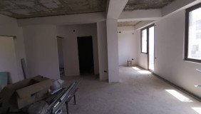 Продается 3 комнатная  Квартира на Сабуртало