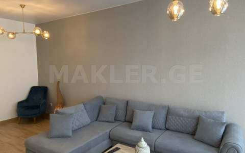  Сдаётся 3 комнатная  Квартира в Ваке  на ул. Кипшидзе 