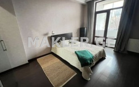  იყიდება 2 ოთახიანი  ბინა მთაწმინდაზე (ძველ თბილისში)  ჩიტაძის ქუჩაზე 