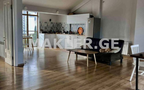  Продается 2 комнатная  Квартира в Ваке  на ул. Марабда 