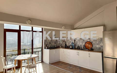  Продается 2 комнатная  Квартира в Ваке  на ул. Марабда 