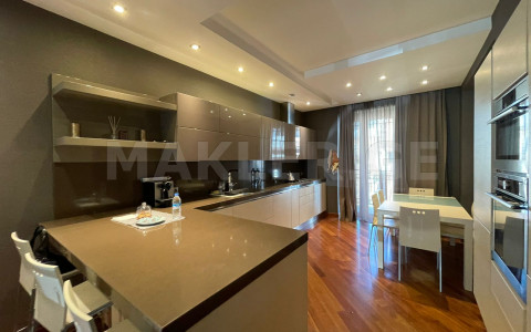  Сдаётся 260 m² площадь Частный дом на Мтацминда  (Старый Тбилиси)  на ул. бр. Зубалашвили 