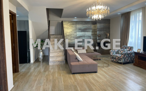  იყიდება 310 m² ფართობის საკუთარი სახლი დიღომი 8-ში