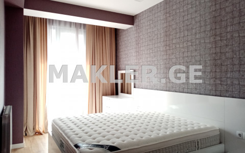  Сдаётся 2 комнатная  Квартира в Ваке  на ул. Барнови 