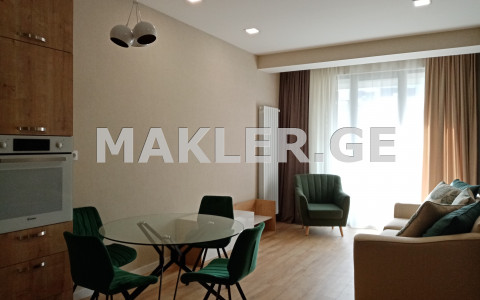  Сдаётся 2 комнатная  Квартира в Ваке  на ул. Барнови 