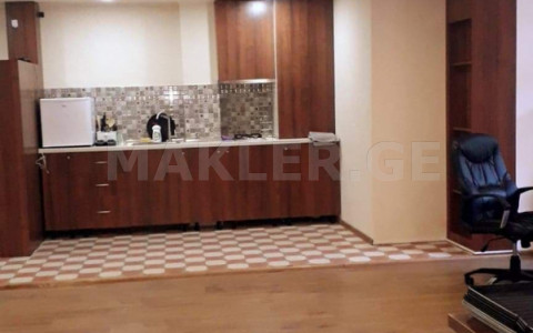  ქირავდება 82 m² ფართობის ოფისი ვაკეში  ი. ჭავჭავაძის გამზ. 