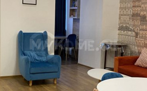  Сдаётся 3 комнатная  Квартира в Сололаки (Старый Тбилиси)  на ул. Мачабели 