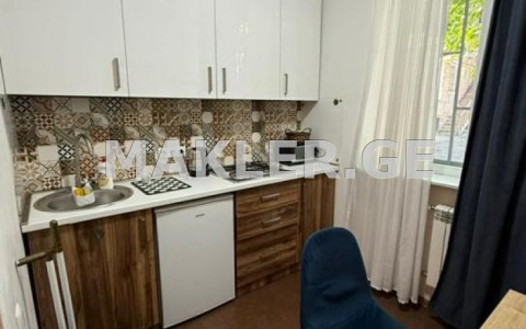  For Rent 3 room  Apartment in Sololaki dist. (Old Tbilisi)  in Machabeli st. 