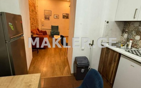  For Rent 3 room  Apartment in Sololaki dist. (Old Tbilisi)  in Machabeli st. 