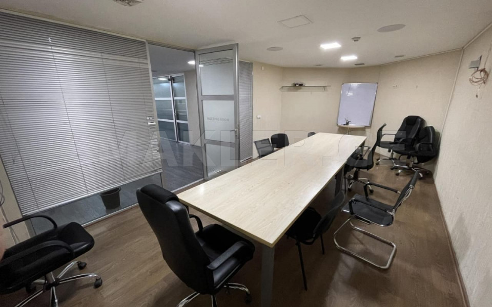  Kiralık 600 m²  Büro & Ofis in Vera dist.  in Kostava st. 