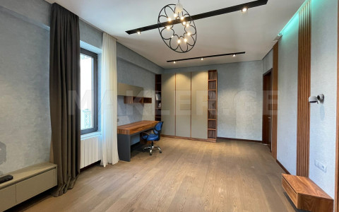  For Sale 4 room  Apartment in Mtatsminda dist. (Old Tbilisi)  in Shevchenko st. 
