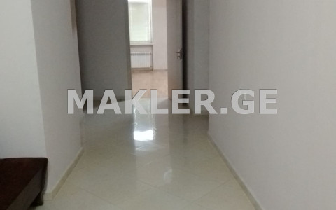  ქირავდება 200 m² ფართობის ოფისი საბურთალოზე  ვაჟა-ფშაველას გამზირზე 