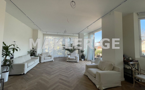  Kiralık 490 m²  Büro & Ofis in Mtatsminda dist. (Old Tbilisi)  in V. Saradjishvili III turn 