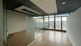 ქირავდება 420 m² ფართობის ოფისი მთაწმინდაზე