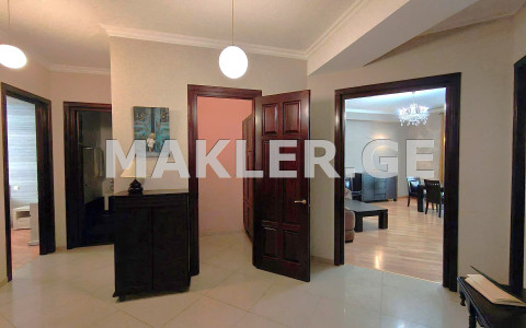  Kiralık 3   Daire in Saburtalo dist.  in Al. Kazbegi Ave. 