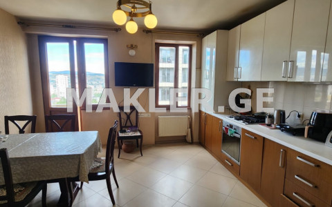  出售 6 room  公寓 in Vashlijvari dist.  in Godziashvili st. 