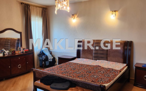  出售 6 room  公寓 in Vashlijvari dist.  in Godziashvili st. 