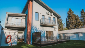 ქირავდება 450 m² ფართობის საკუთარი სახლი დიღომი 8-ში