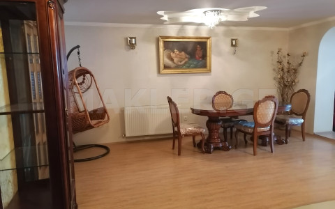  Kiralık 4   Daire in Saburtalo dist.  in O. Chiladze st. 