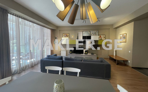  ქირავდება 3 ოთახიანი  ბინა ვაკეში  მცხეთის ქუჩაზე 