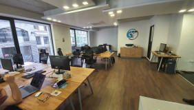Kiralık 192 m²  Büro & Ofis in Vake dist.