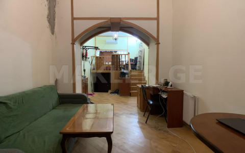  Продается 3 комнатная  Квартира на Мтацминда  (Старый Тбилиси)  на ул. Котетишвили 