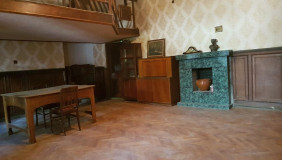 For Rent 4 room  Apartment in Sololaki dist. (Old Tbilisi)